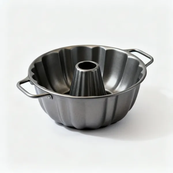 Bundt tin: A fluted bundt cake ring tin