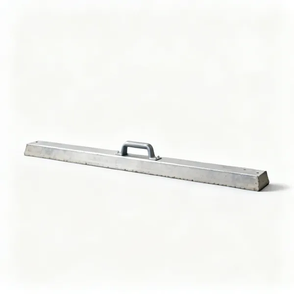 A long aluminium concrete tamping beam