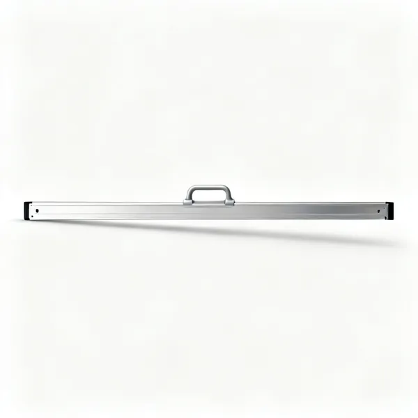 Long straight edge: A long aluminium straight edge