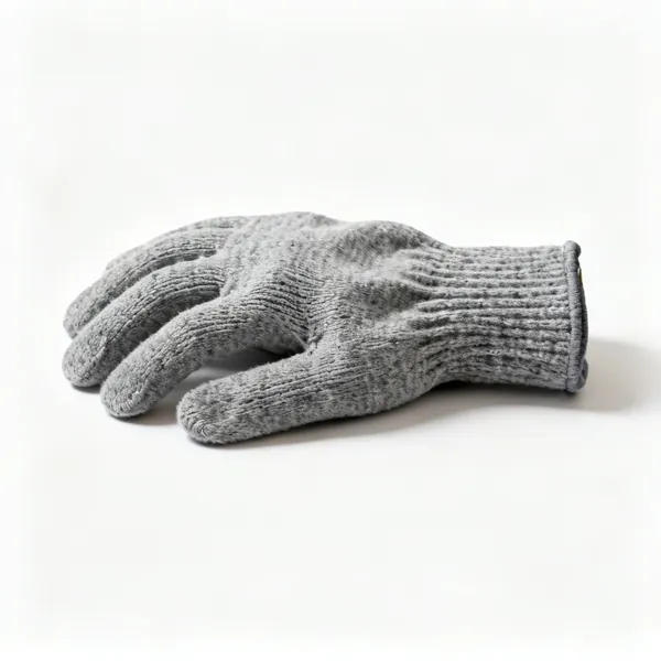 Cut resistant glove: A grey cut resistant carving glove made of knitted fibre