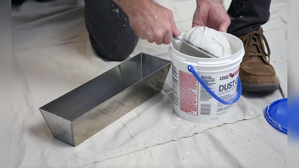 Tools Needed for Fixing Wall Cracks Or Drywall