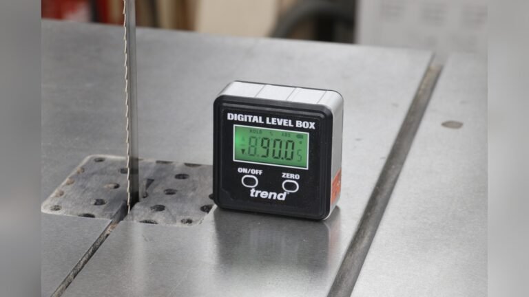 How to Use Digital Level: Master Precision in Measurement